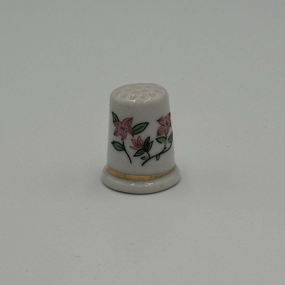 White‎ Porcelain Pink Floral Flowers Souvenir Thimble
